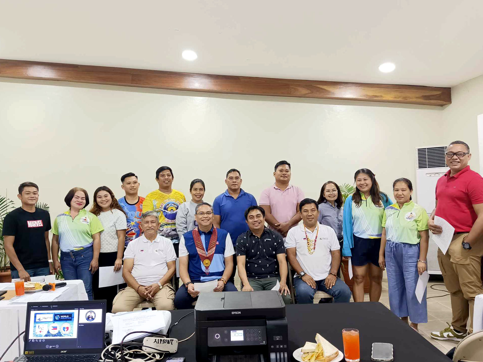 Pinangunahan ni PAI Secretary General Batangas 1st District Congressman Eric Buhain (gitna) ang panunumpa sa puwesto ng mga bagong halal na opisyal ng PAI Region 13 (Caraga) sa pangunguna ng pangulong si Dick Victor Carmona. Si Carmona ang National Exexcutive Vice President ng PBMLP Caraga. Nasa kaliwa si PAI Vice President Jesse Arriola at sa kanan si PAI Executive Director Anthony Reyes.